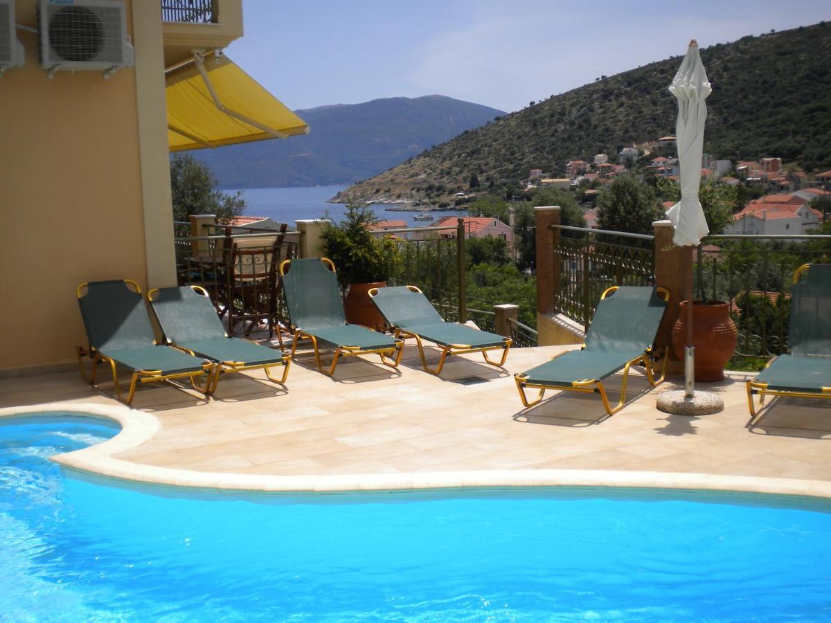 Garden Villas Agia Efimia Luaran gambar
