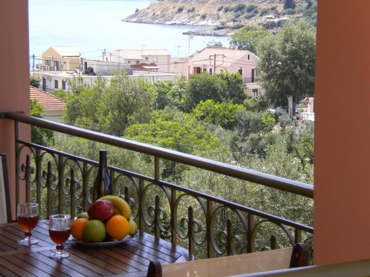 Garden Villas Agia Efimia Luaran gambar